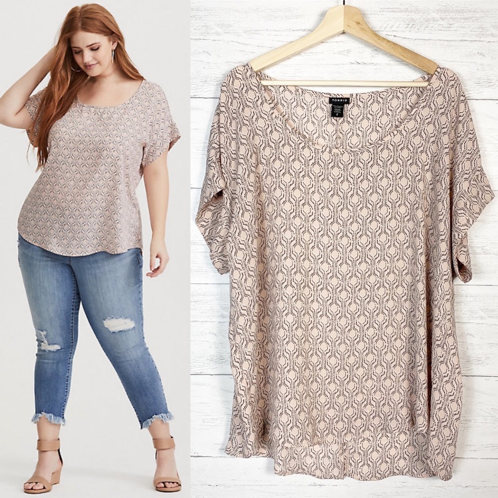 Torrid • Geo Print Open Back Georgette Blouse 2X